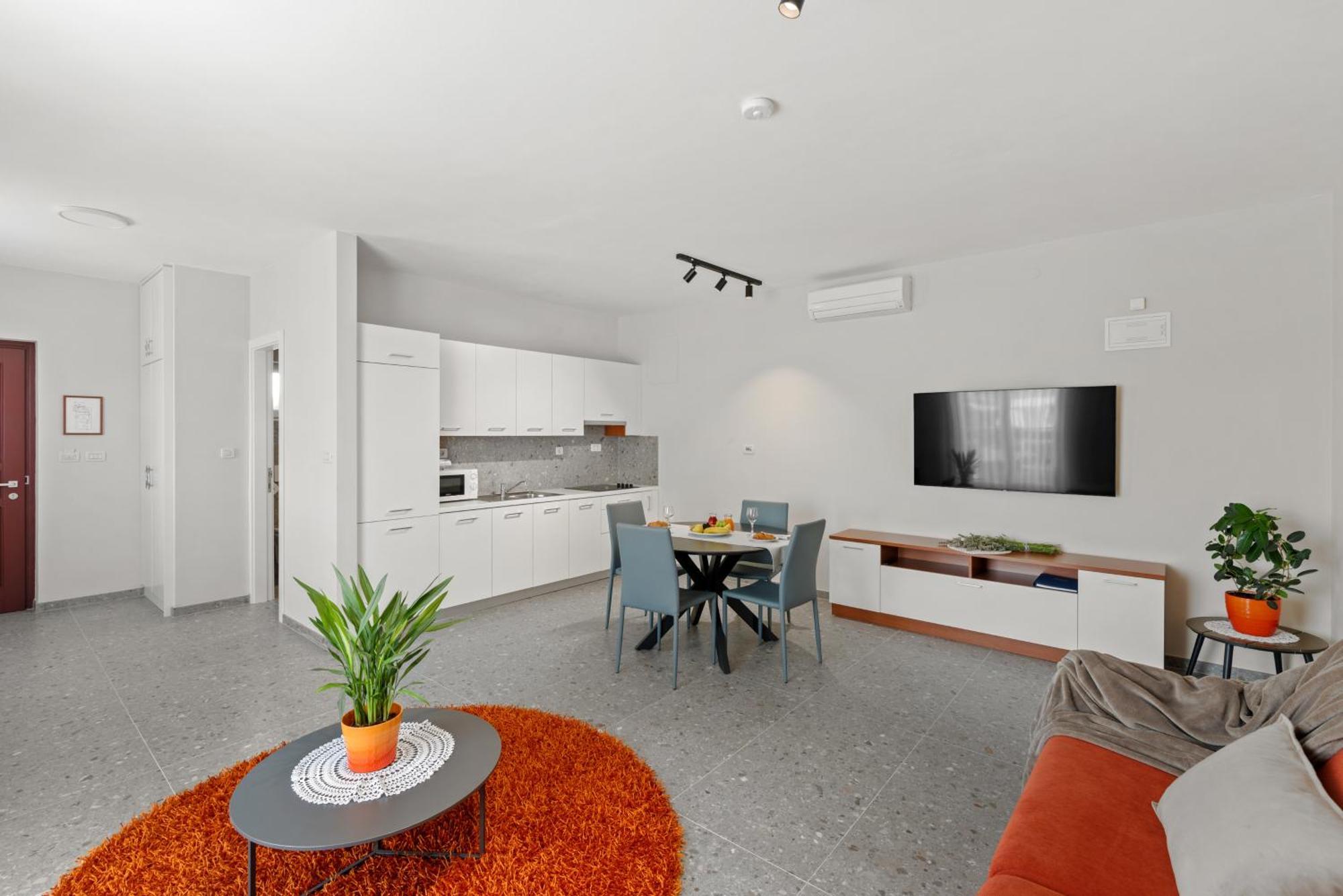 Apartment Complex Irena With Pool Porec Bagian luar foto